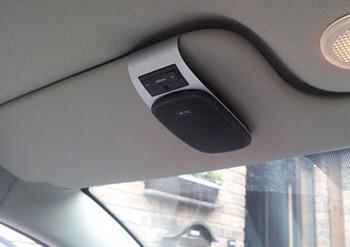 Zestaw głośnomówiący Bluetooth w samochodzie